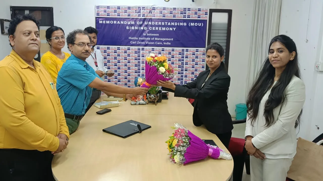 HIM Signs MOU with Carl Zeiss Vision Care